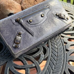 Authentic Vintage Balenciaga Agneau Lambskin Classic Money Wallet